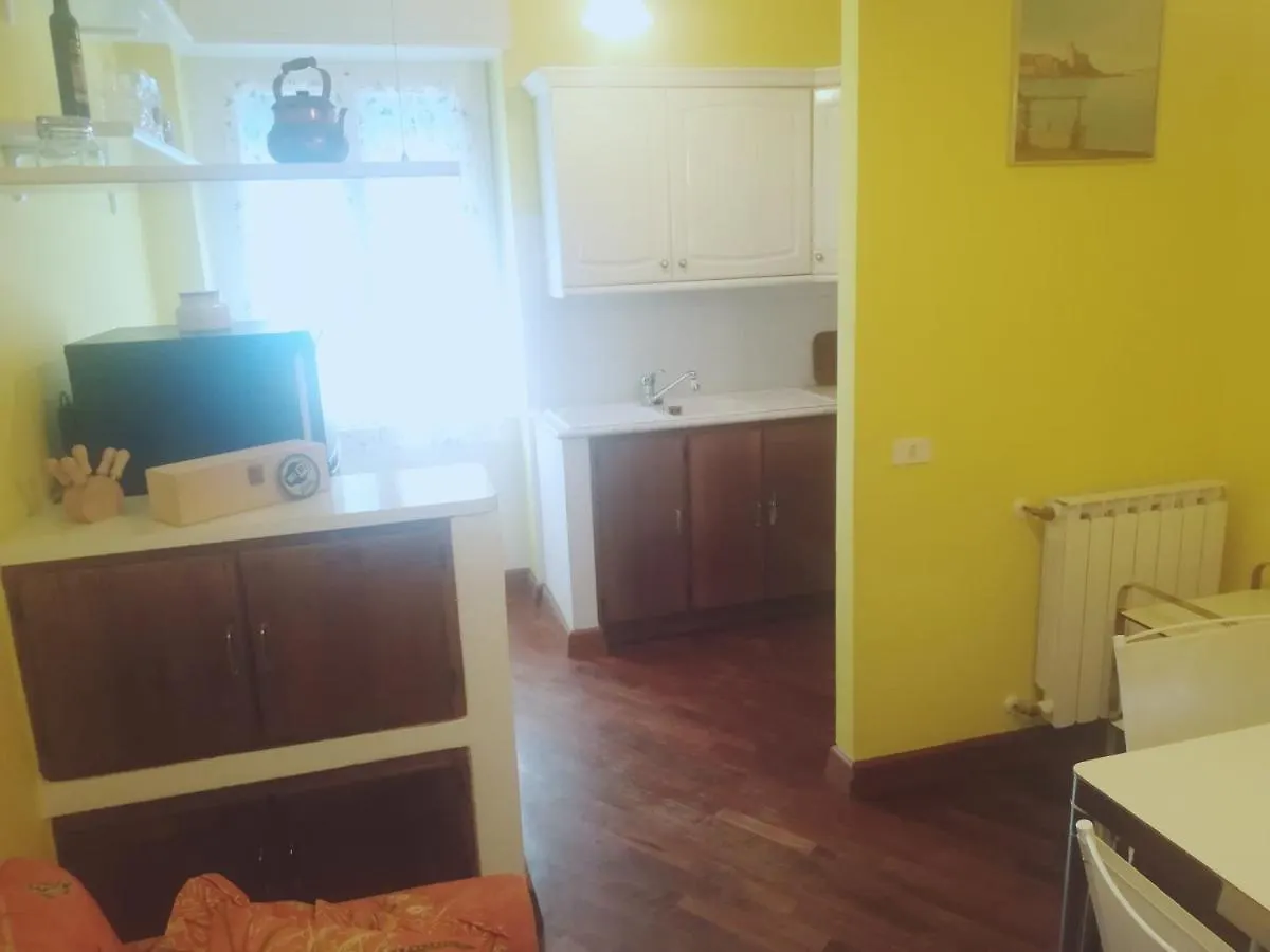 Daire Lord C. Home La Spezia İtalya